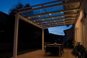 Terrassendach mit LED Beleuchtung
